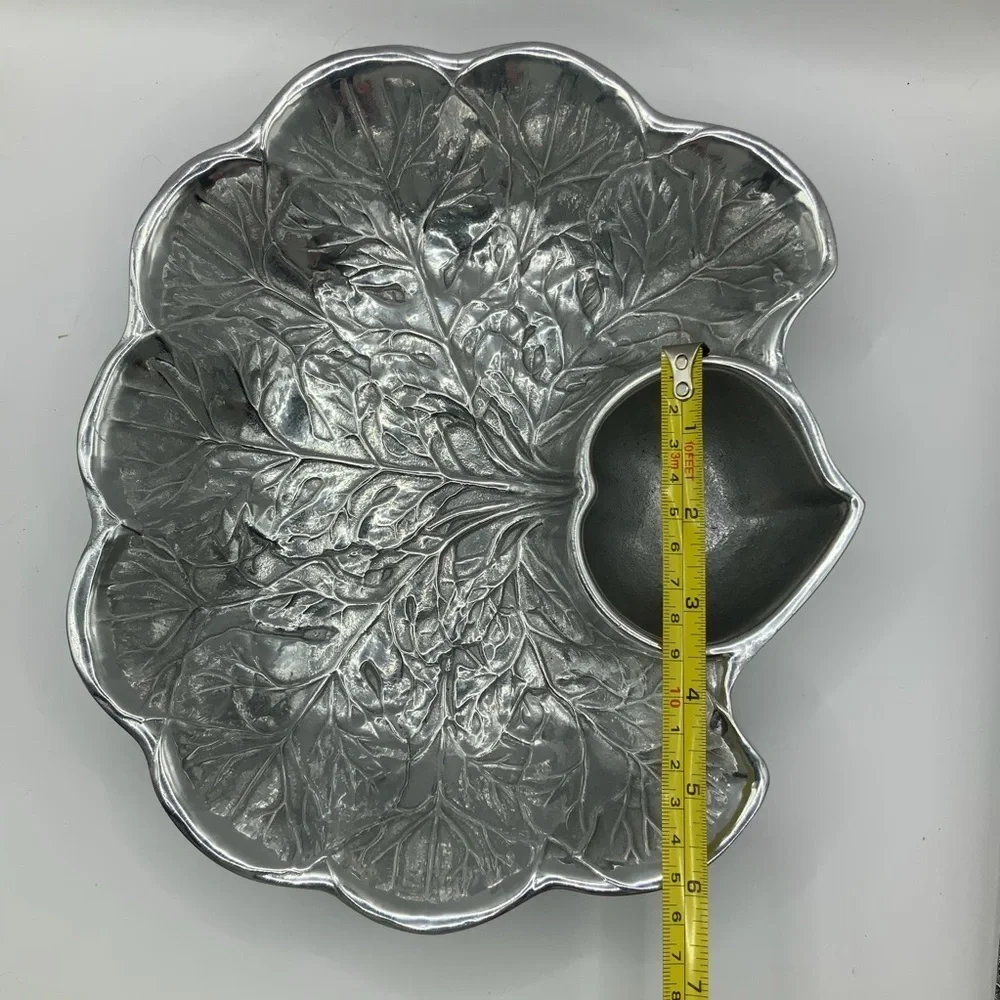 Wilton Armetale Vintage Cabbage Leaf Chip & Dip Serving Bowl
